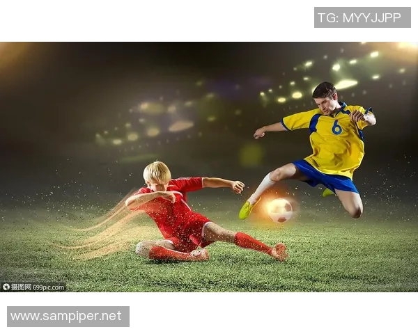 足球明星不败家揭秘：那些成功逆袭的传奇人物与他们的奋斗故事