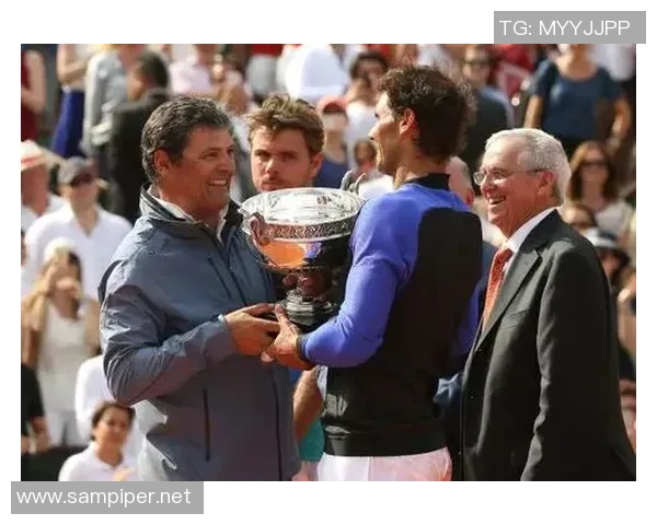 足球明星经典瞬间集锦回顾让我们重温那些难忘的时刻与激情时刻